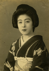 映画のチラシに使用した写真。22歳のみな子姐さん。